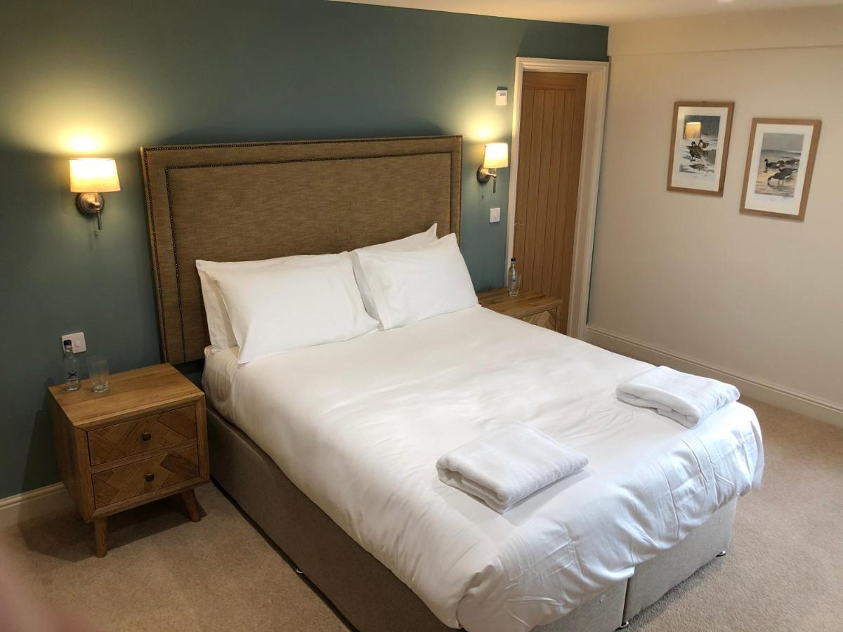 The Rising Sun Hotel Coltishall Room photo